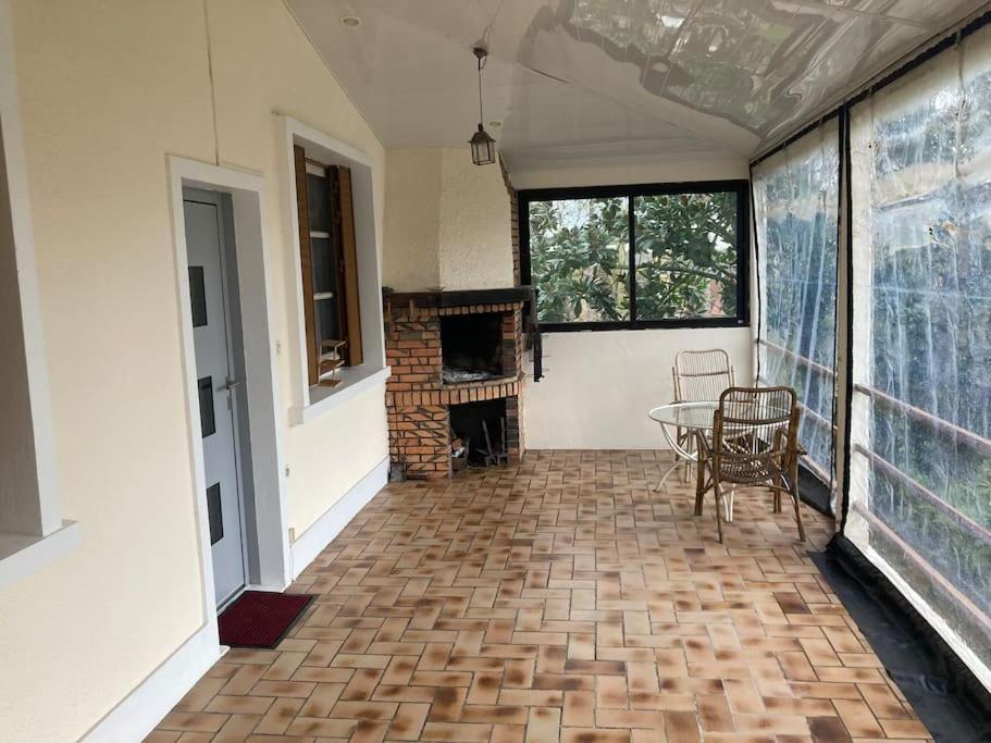 3 Pieces Calme, Terrasse Et Parking Prive Apartment Courcouronnes Exterior photo